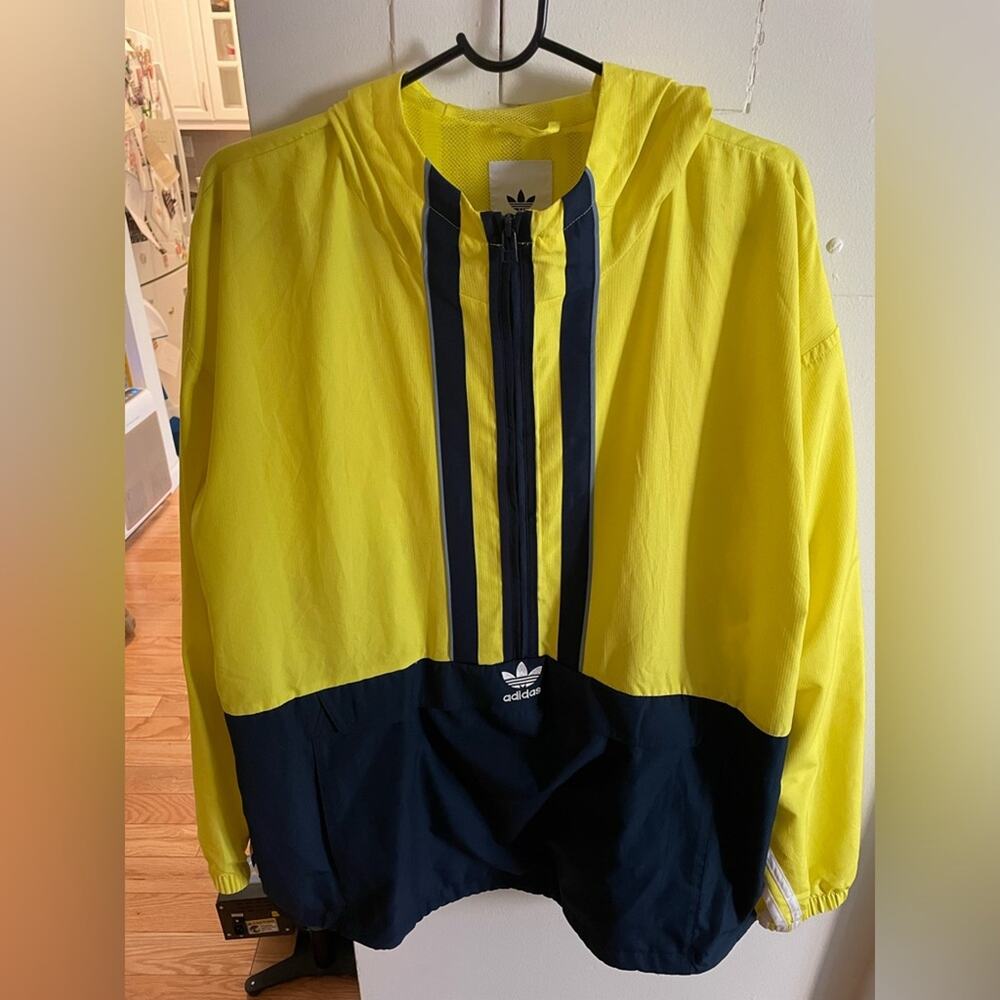 Retro Adidas half zip pullover windbreaker
